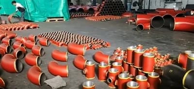 ENDONEZYA'YA GÖNDERİLEN ÖZEL BORU BAĞLANTI PARÇALARI KIRMIZIYA BOYANDI.
