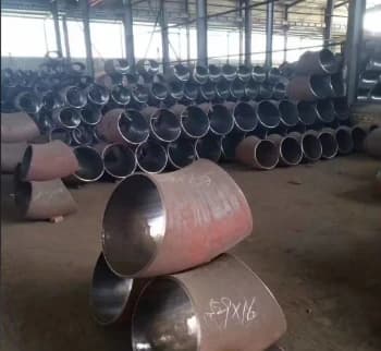 1020MM-ÇAPINDAKİ-KARBON-ÇELİĞİ-DİRSEKLER-PAKETLENİP-VIETNAM'A-SEVK-EDİLİYOR.